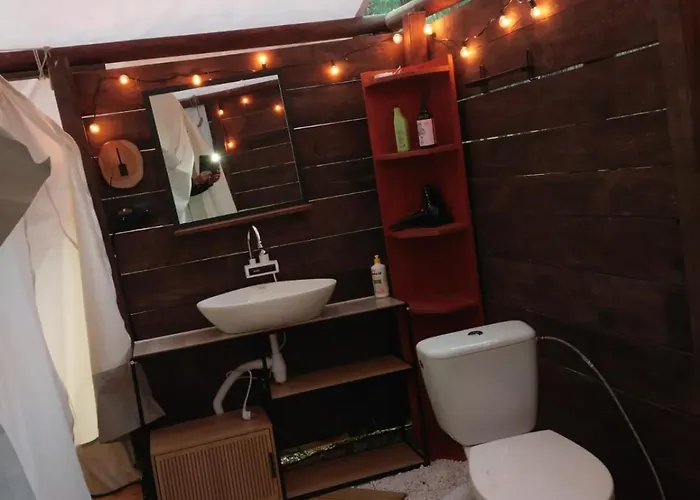 Campo de lujo Zew Natury Broda