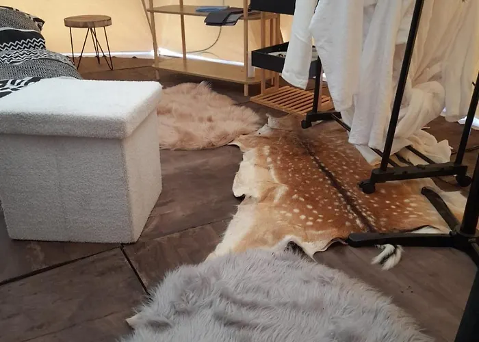 Campo de lujo Zew Natury *